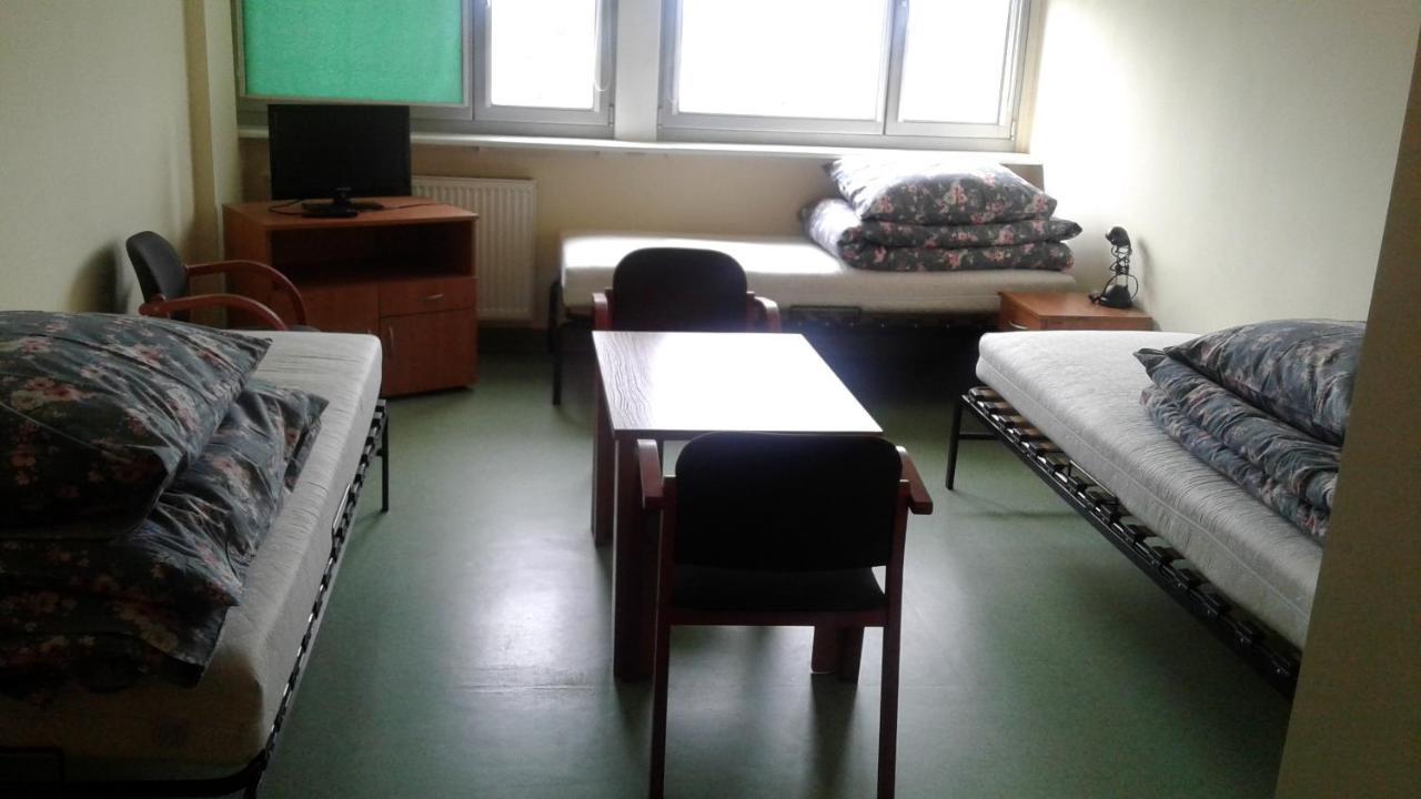 Hostel Dom Studenta Bulionik Akademia Kaliska Kaliszki Exterior foto